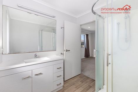 Photo of property in 76 Maire Road, Orewa, 0931