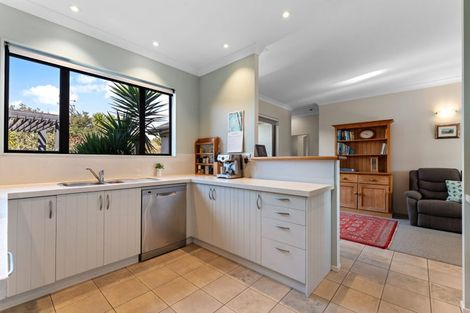 Photo of property in 15 Solan Drive, Waimauku, 0812