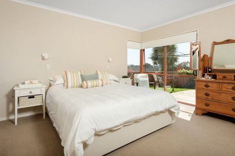 Photo of property in 22 Solander Drive, Welcome Bay, Tauranga, 3112