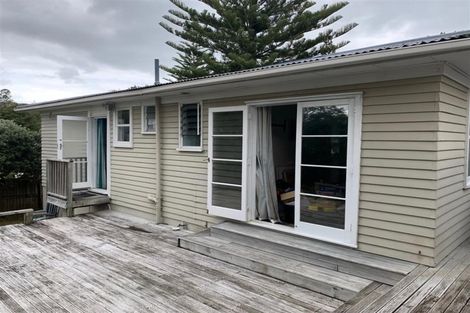 Photo of property in 4 Beeche Place, Birkdale, Auckland, 0626