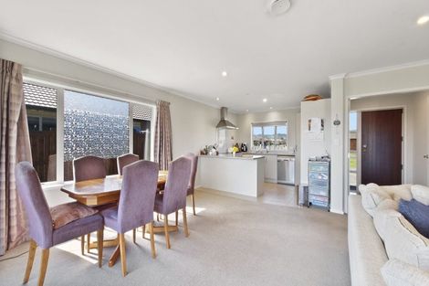 Photo of property in 27 Carroll Place, Owhata, Rotorua, 3010