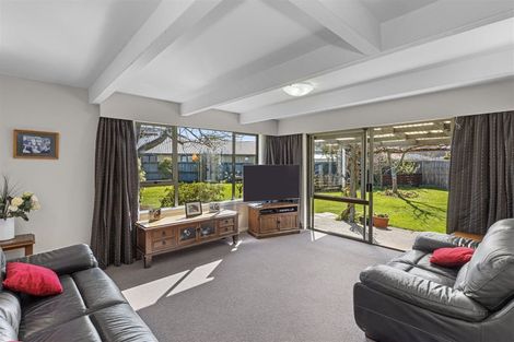 Photo of property in 42 Bevington Street, Avonhead, Christchurch, 8042