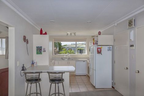 Photo of property in 16 Stuart Street, Holmes Hill, Oamaru, 9401