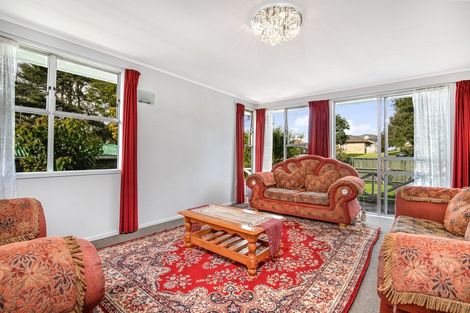 Photo of property in 541 Massey Road, Mangere, Auckland, 2022