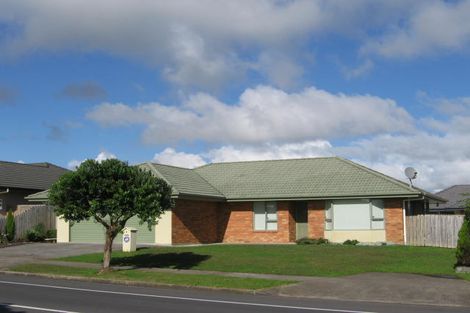 Photo of property in 204 Te Irirangi Drive, Flat Bush, Auckland, 2019