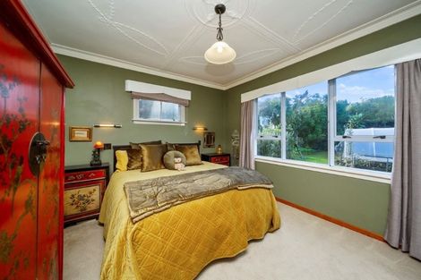 Photo of property in 7091 South Road, Warea, New Plymouth, 4381