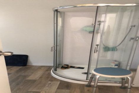 Photo of property in 1/8 Marsh Avenue, Forrest Hill, Auckland, 0620