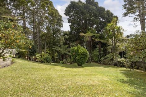 Photo of property in 42 Rangiwai Road, Titirangi, Auckland, 0604