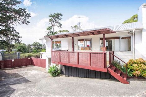 Photo of property in 14 Talavera Place, Te Atatu South, Auckland, 0602