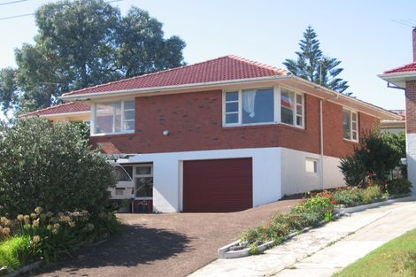 Photo of property in 36 Kohekohe Street, New Lynn, Auckland, 0600