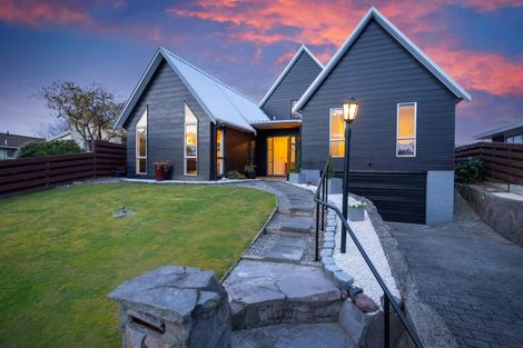 Photo of property in 6 Kentucky Way, Awapuni, Palmerston North, 4412