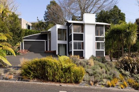 Photo of property in 275 Waitaha Road, Welcome Bay, Tauranga, 3112