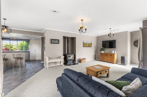 Photo of property in 22 Queen Street, Westport, 7825