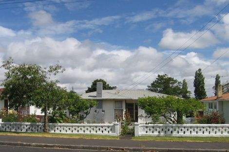 Photo of property in 23 Parry Road, Mount Wellington, Auckland, 1062