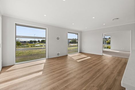 Photo of property in 89 Brookvale Road, Havelock North, 4130