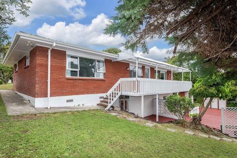 Photo of property in 17 Copperfield Terrace, Mellons Bay, Auckland, 2014