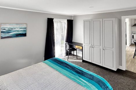 Photo of property in 43 Tauhinu Road, Miramar, Wellington, 6022