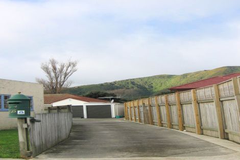Photo of property in 15a Moana Grove, Waiwhetu, Lower Hutt, 5010