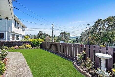 Photo of property in 62 Beazley Avenue, Paparangi, Wellington, 6037