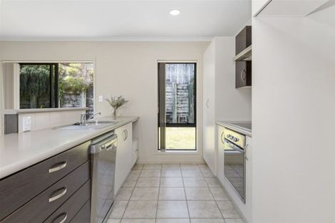 Photo of property in 5 Hillford Place, Welcome Bay, Tauranga, 3175