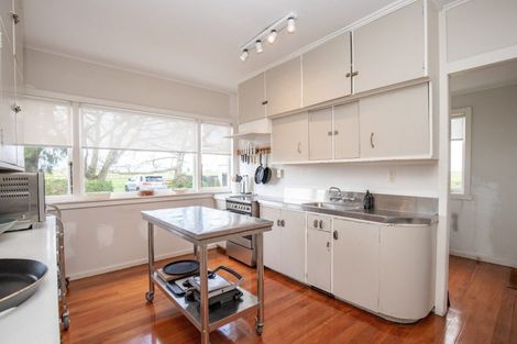 Photo of property in 722 State Highway 25, Waitakaruru, Thames, 3576