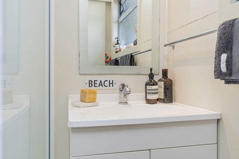 Photo of property in 55 Hornsea Road, Tairua, 3508