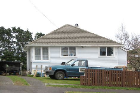 Photo of property in 15 Blackmore Street, Lynmouth, New Plymouth, 4310