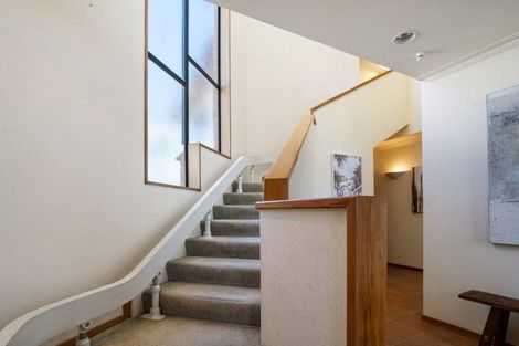 Photo of property in 32 Marine Parade, Mount Maunganui, 3116