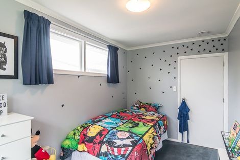 Photo of property in 23 Te Arataura Street, Takapuwahia, Porirua, 5022