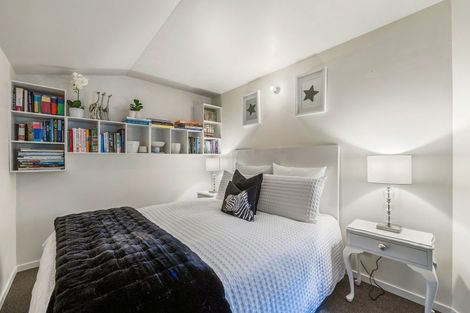 Photo of property in 65 Oregon Drive, Kelvin Heights, Queenstown, 9300