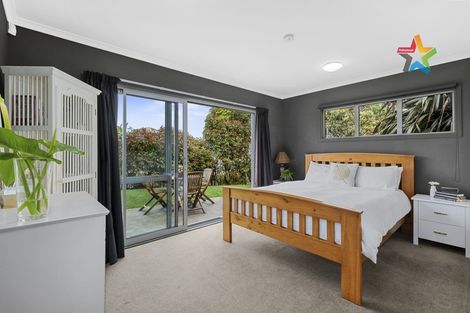 Photo of property in 10 Swain Grove, Riverstone Terraces, Upper Hutt, 5018