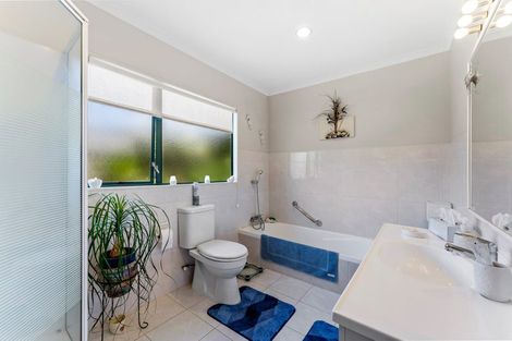 Photo of property in 1 Kensington Terrace, Gulf Harbour, Whangaparaoa, 0930
