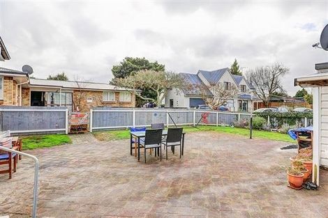 Photo of property in 17 Brocas Avenue, Hillcrest, Hamilton, 3216