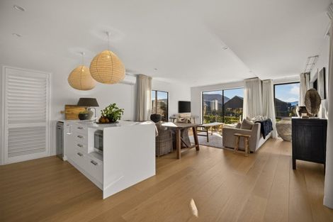 Photo of property in 4 Chapman Drive, Jacks Point, 9371