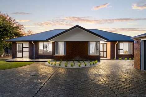 Photo of property in 294 Sawyers Arms Road, Bishopdale, Christchurch, 8053