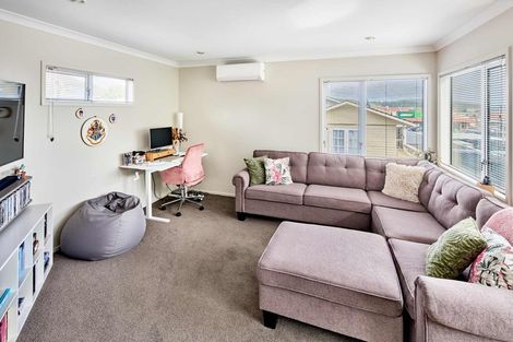 Photo of property in 4 Acheron Road, Paremata, Porirua, 5026