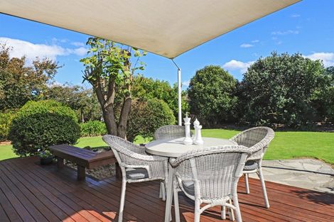 Photo of property in 8 Neeve Road, Taradale, Napier, 4112