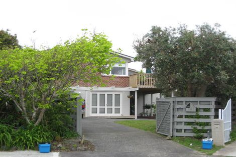 Photo of property in 20 Rakino Avenue, Manly, Whangaparaoa, 0930