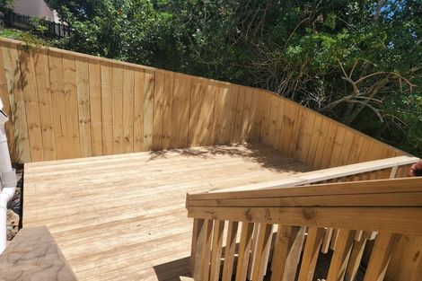 Photo of property in 36 Barbados Drive, Unsworth Heights, Auckland, 0632