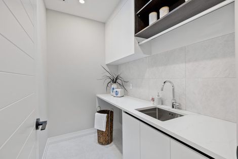 Photo of property in 41 Surf View Crescent, Red Beach, 0932