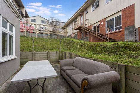 Photo of property in 96 Harbour Terrace, North Dunedin, Dunedin, 9016