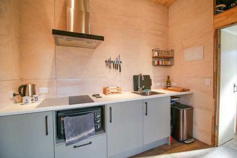 Photo of property in 5 Budd Street, Bluff, 9814