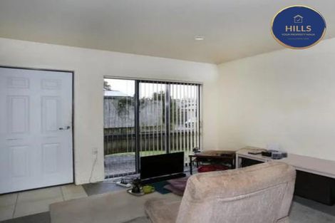 Photo of property in 2/11 Lawford Place, Mangere, Auckland, 2022