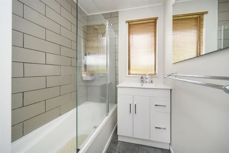 Photo of property in 19 Mcleavey Drive, Kelvin Grove, Palmerston North, 4414