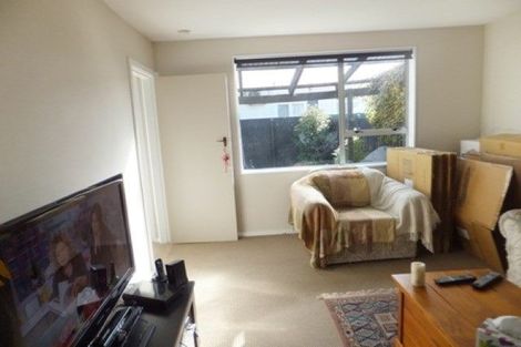 Photo of property in 2/19 Hargest Crescent, Sydenham, Christchurch, 8023