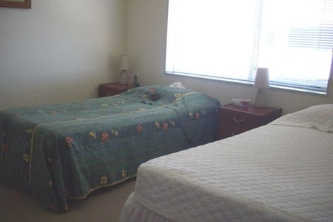 Photo of property in 24 Stranraer Crescent, Wattle Downs, Auckland, 2103