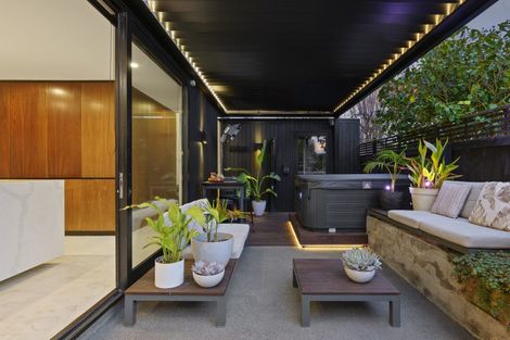 Photo of property in 12 Edgeware Road, St Albans, Christchurch, 8014