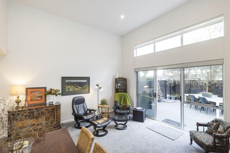 Photo of property in 76a Stanley Avenue, Palmerston North, 4414