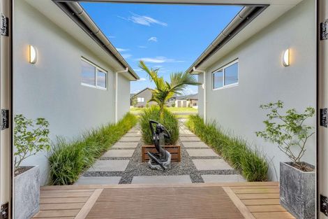 Photo of property in 30 Ngaroma Crescent, Whitianga, 3510