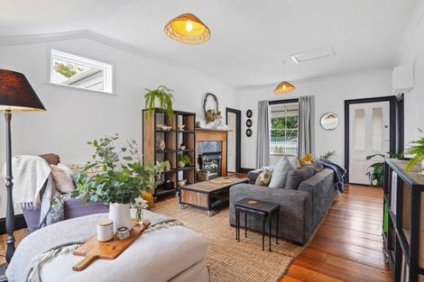 Photo of property in 21 Bethune Street, Featherston, 5710